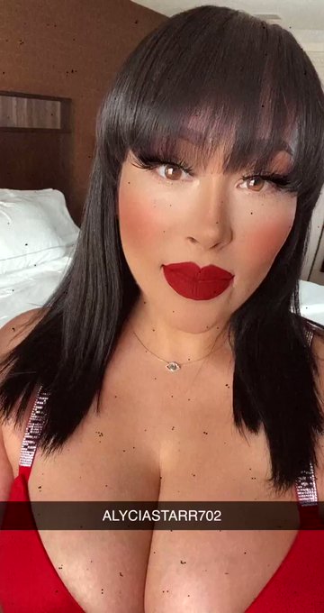 ✨???✨?♥️✨ #AlyciaStarr https://t.co/mQubcpeFNZ