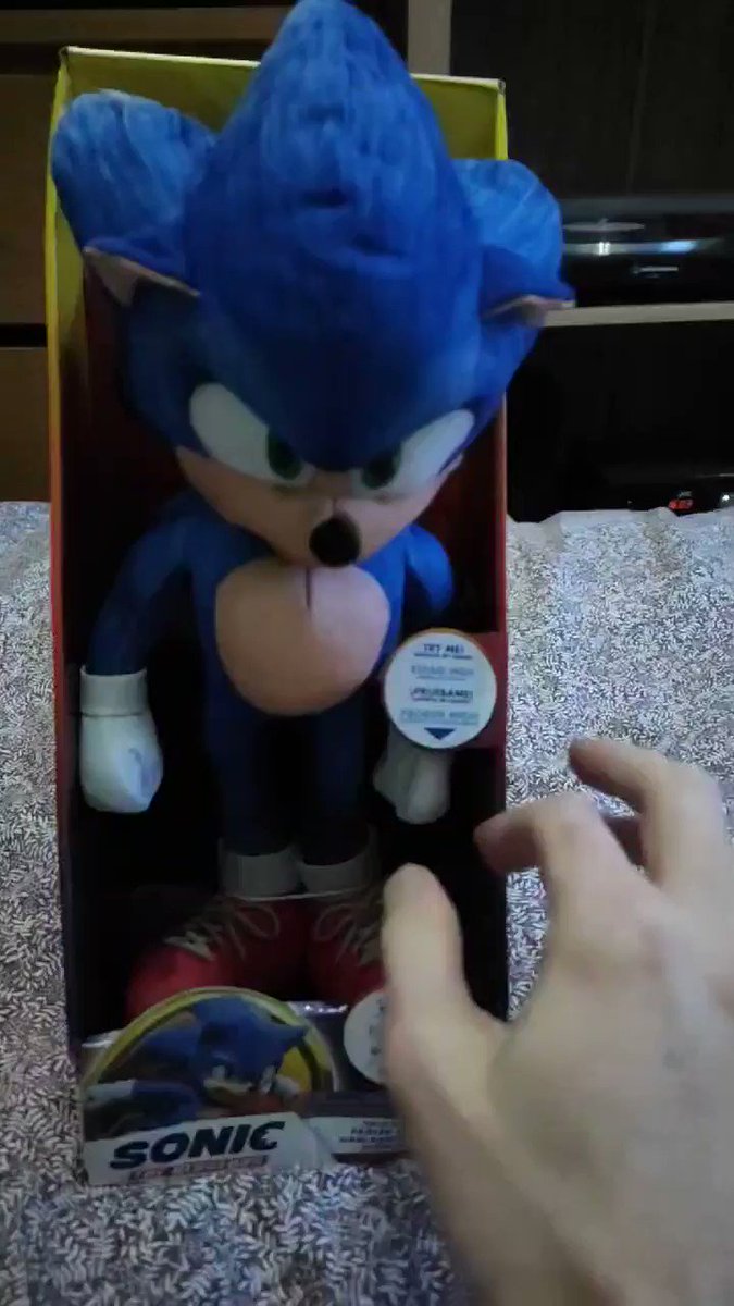 Got this last month Sonic The Hedgehog Movie talking plush by Jakks Parfic. Just love Sonic voices sounds from the movie #SonicTheHedgehog #sonicthehedgehogmovie #sega #plush #Sonic #movie2020 https://t.co/zHqvR2dhjB