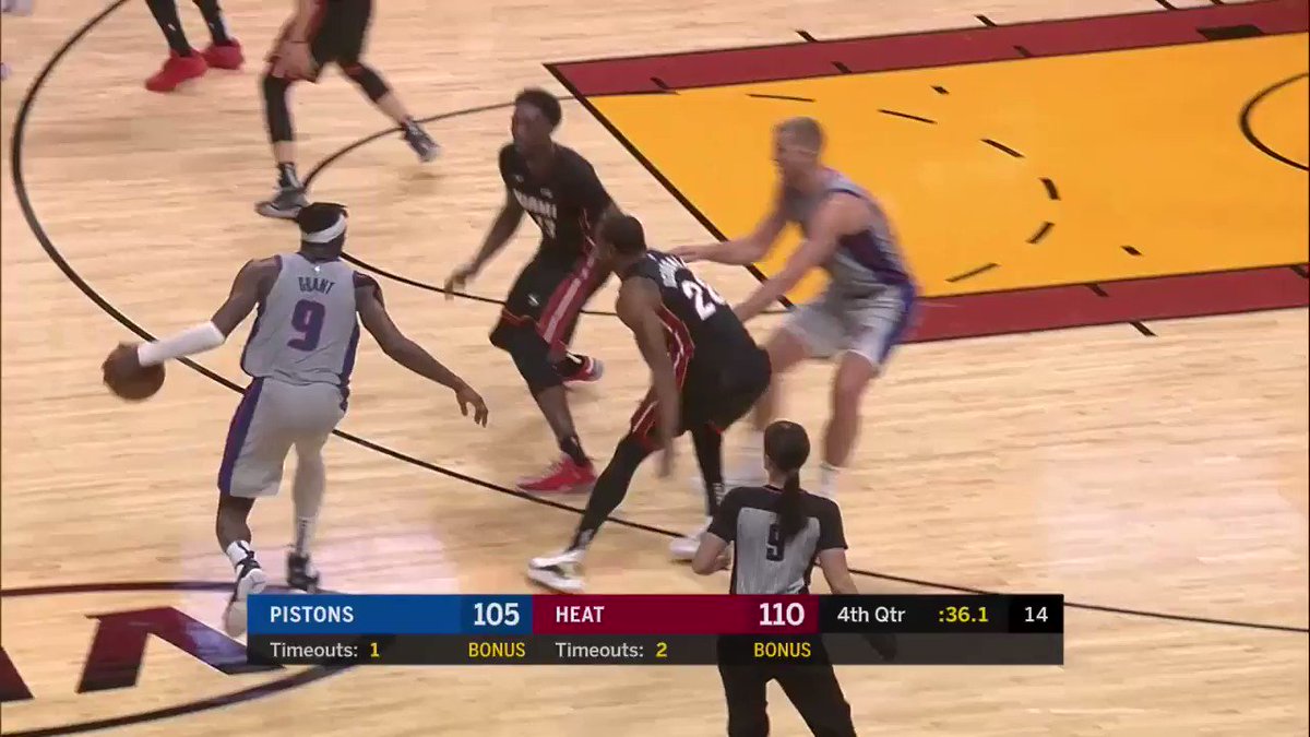 π LOCKDOWN D from Bam secures the @MiamiHEAT DUB.
28 PTS
11 REB
5 AST
2 STL
1 BLK
50.7 FPTS https://t.co/SIkhDUiJ7W