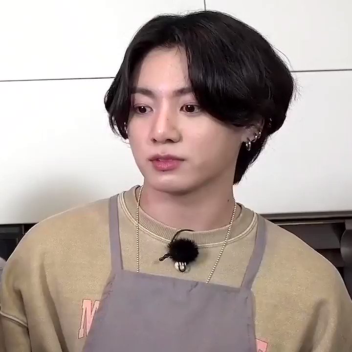 jk updates ★ (slow) on Twitter "jungkook telling chef baek about jin's