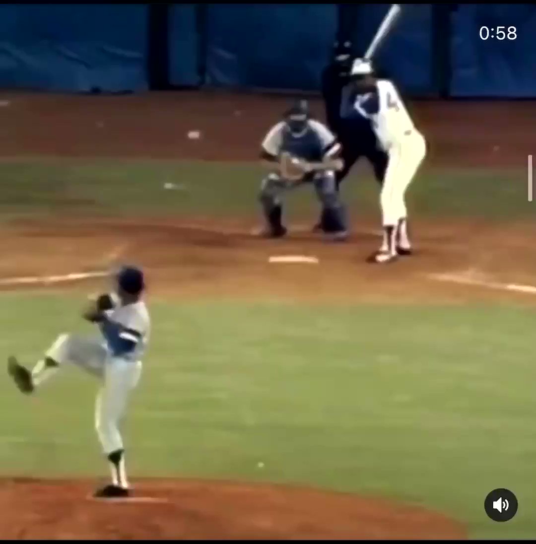 Happy birthday Al Downing. Hammerin Hank Aaron has a present for you. 