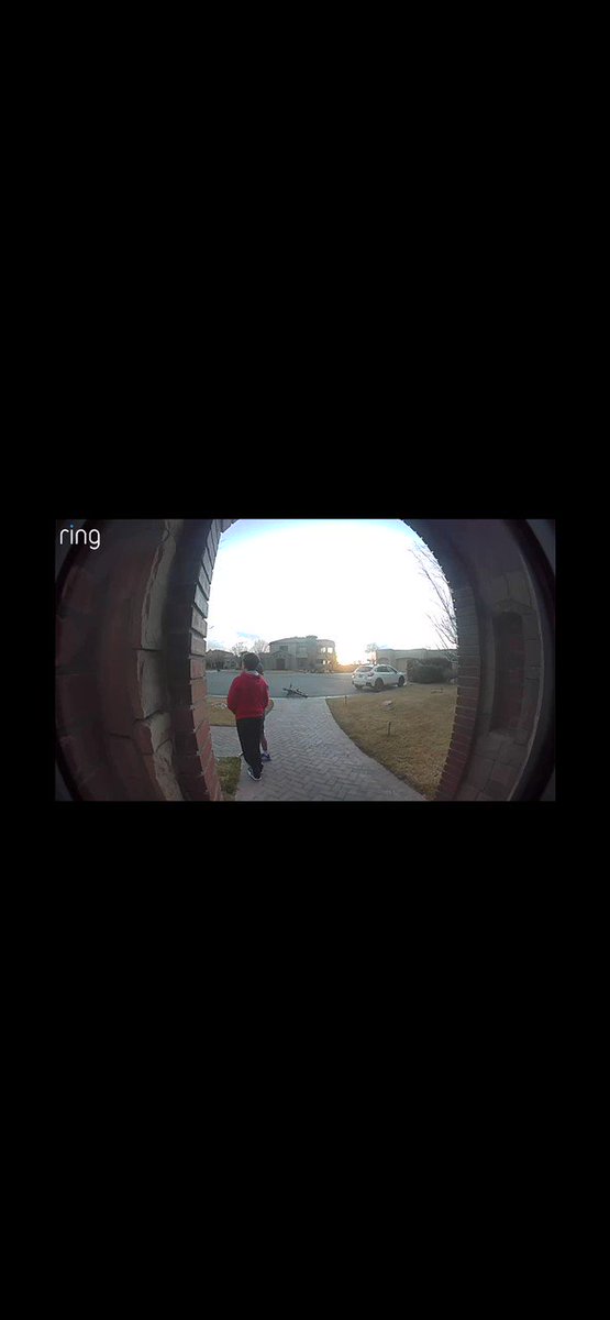 I usually donโt encourage unexpected visitors, but the kids will always get love from me https://t.co/UGhOZI7dda