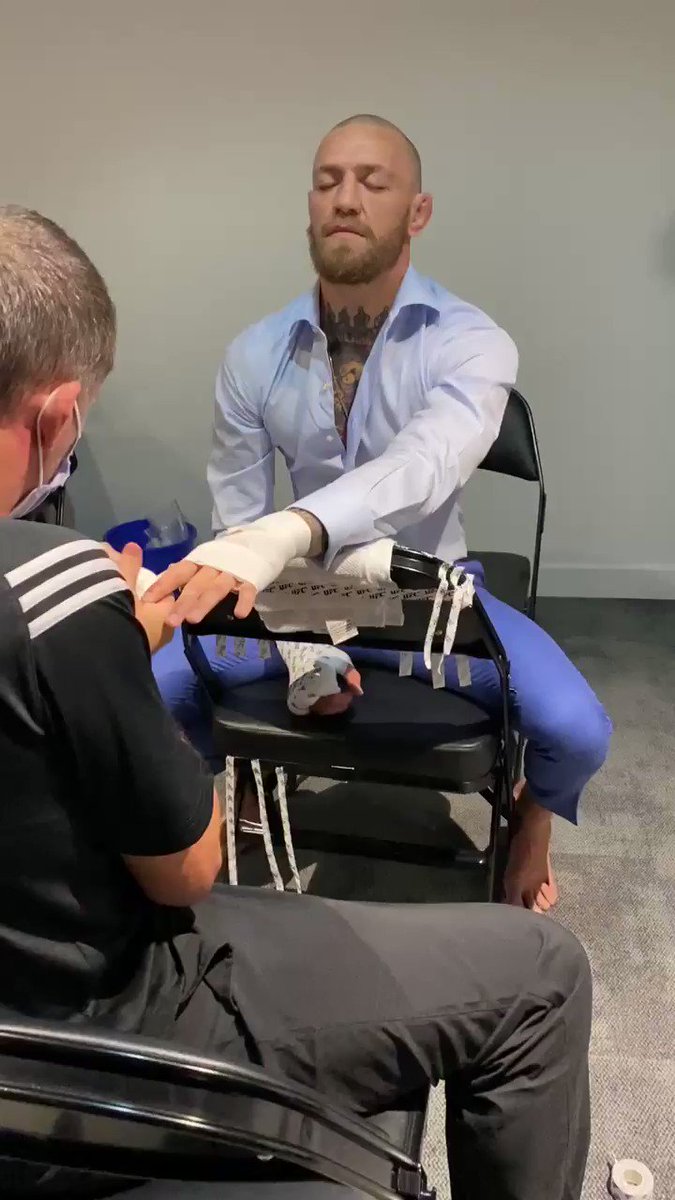 Poirier vs McGregor is LIVE NEXT on @espn+ PPV #UFC257 #InAbuDhabi @visitabudhabi https://t.co/Dm8eYhC56D