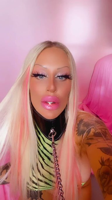 I love being a fuck toy on a leash for Daddy https://t.co/Q3YRvXzGKV https://t.co/fO5ZvrTyBO