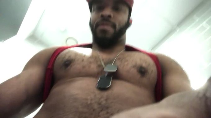 I made a mess. Who wants the lick it up? ? https://t.co/nqli5tNcRo