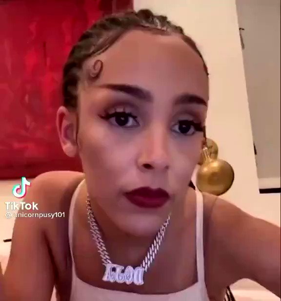 Navy when Rihanna posted about 15 Years of Rihanna: https://t.co/oIpxARqqie