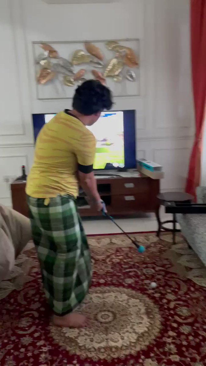 Dr Dira 🦷 (@dyradyre) on Twitter photo 2021-01-26 10:50:31 Brb habis PKP I jadi the next Tiger Woods 🤣🤣 Brb habis PKP I jadi the next Tiger Woods 🤣🤣