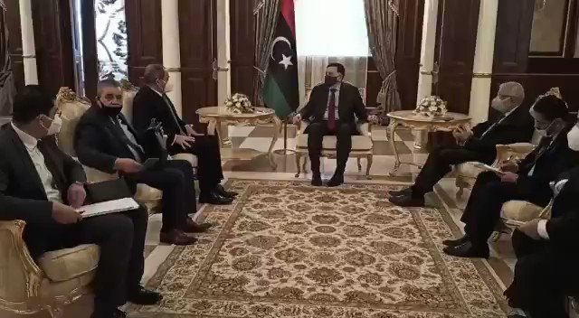 صبري بوقادوم يتشاور مع رئيس المجلس الرئاسي الليبي فايز السراج حول تطورات الأوضاع في ليبيا