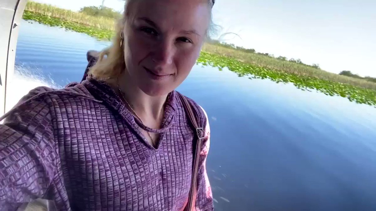 Air boat ride in New River Canal in Florida.
January 2021
Вся нижняя часть Флориды это сотни километров камышей и воды с крокодилами! https://t.co/yMrtUGvzKn