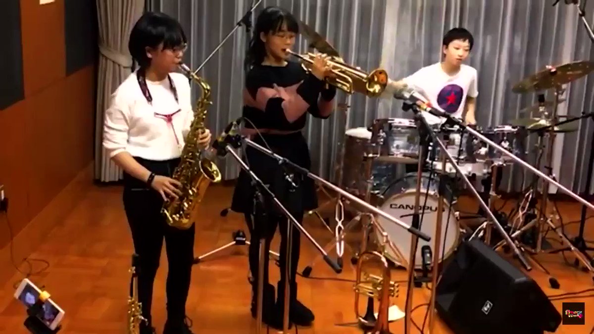 札幌の中学生バンド Snack Time の演奏が凄い トランペットの子は撮影時小学生です 話題の画像プラス 札幌の中学生バンド Snack Time の演奏が凄い トランペットの子は撮影時小学生です 話題の画像プラス