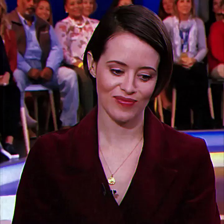Happy birthday also to this queen, Claire Foy. 