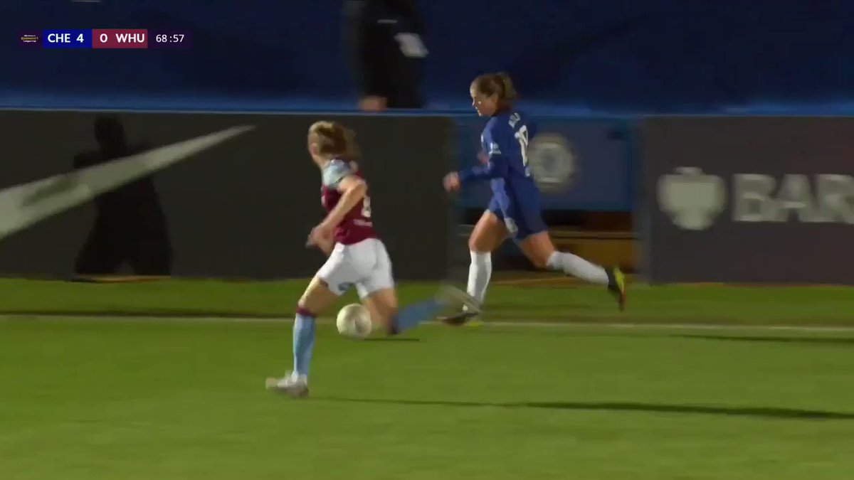 A fifth goal for @ChelseaFCW at Kingsmeadow and it's @frankirby on the scoresheet! 

#ContiCup