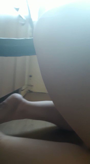 Wakker worden en niets anders willen dan een enorme paal diep in je kutje..... genieten! Xxx https://t<a href="/tag/treinmeisje"class="tags"><span>#treinmeisje</span></a>