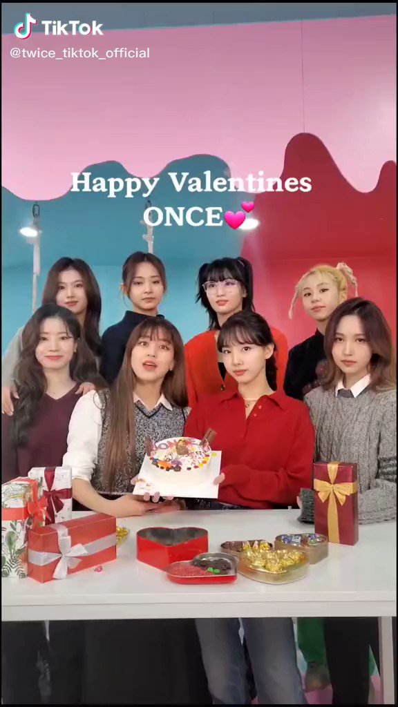 Misa ᴗ Twice Tiktok Update Happy Valentines Once What Do You Think About Our Valentinesdiy Cake For You Put A Lot Of Love And Thanks For You Twice