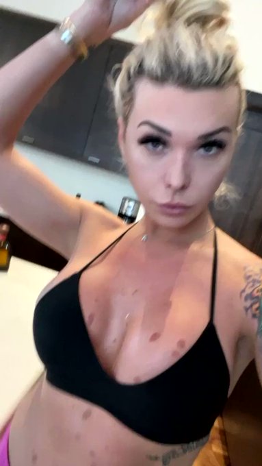 Come see my huge cock. https://t.co/q2dUqyEXwu https://t.co/FEuEat1yAx