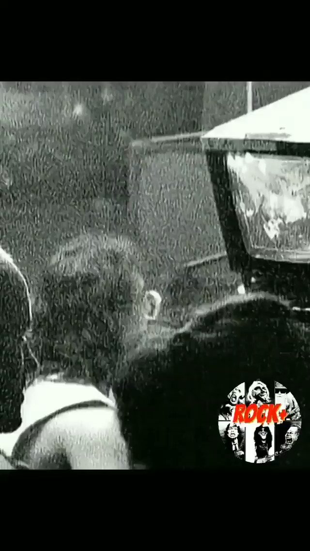 Happy birthday Axl rose 