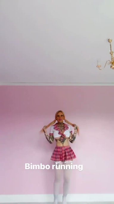 Bimbo running ? https://t.co/Q3YRvXzGKV https://t.co/f74trmOqPT