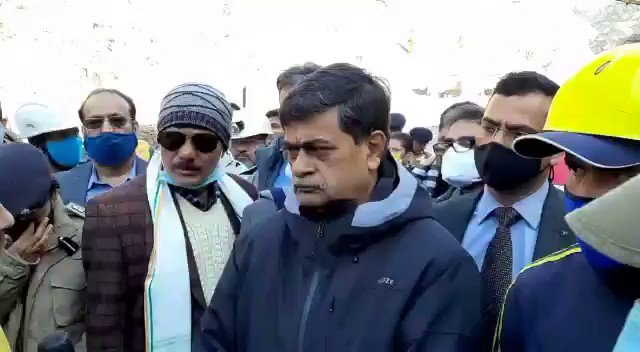 केंद्रीय ऊर्जा मंत्री श्री आरके सिंह ने तपोवन में स्थिति का जायजा लिया।
@OfficeOfRKSingh @MinOfPower @ndmaindia @uttarakhandcops @tsrawatbjp @DDNewsHindi @PIBHindi https://t.co/0JMHEkRwrw
