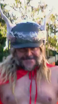 RT @Daily_Memes__: Jack Black

#memes #memesdaily #memes2021 #jackblack #funny #thor #Bicycle https://t.co/ljXdNy7yNp