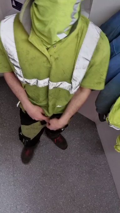Trains so busy and someone keeps knocking the door today haha should I let em in? Horny as fuck every