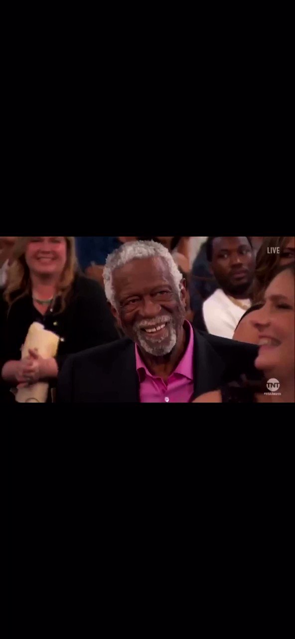 Happy Birthday to the LEGEND Bill Russell! 

11 of them things.     