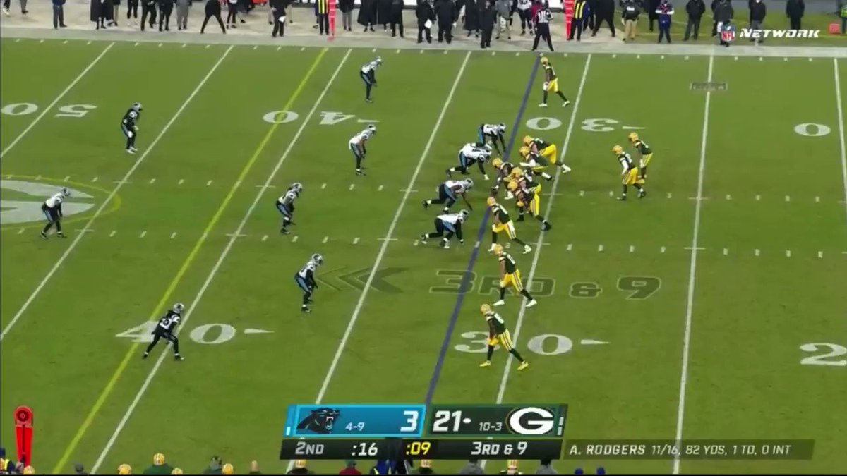 For the second year in a row, Aaron Rodgers' receivers lost the most yards in the league to drops: 552 yards.
That was more than 100 yards than second-placed Patrick Mahomes who threw 97 more passes than him. https://t.co/VuCqIo0ydn