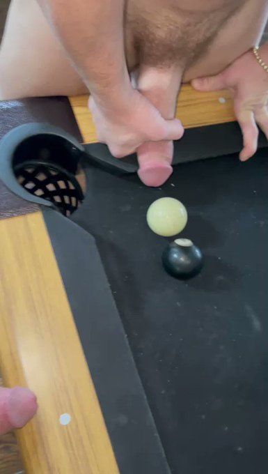 Real men playing pool https://t.co/GxaTEXVQFa