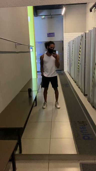 Aquele pré treino https://t.co/AQqG5YmOTj