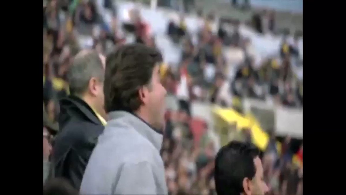 Yo mirando a Peñarol: https://t.co/TaKAWQnUmm