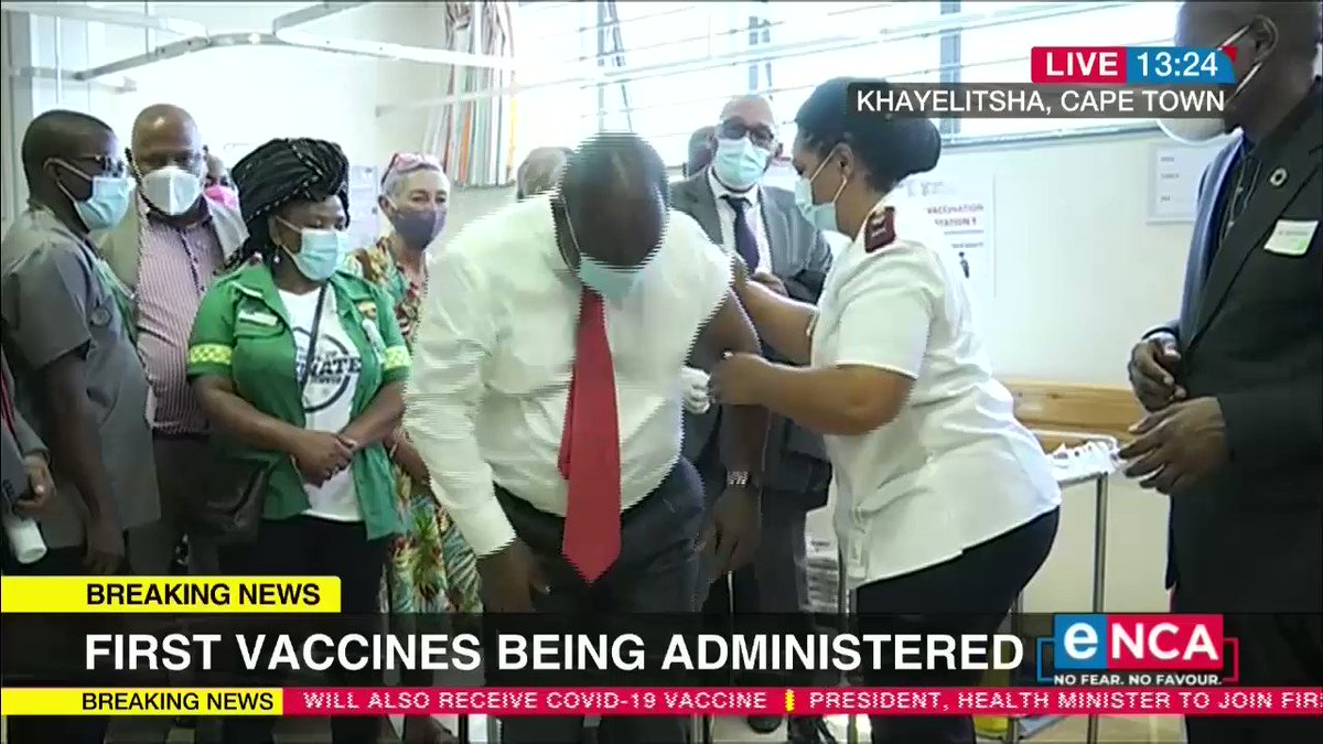 President Cyril Ramaphosa and several healthcare workers have received COVID 19 vaccines. DStv403