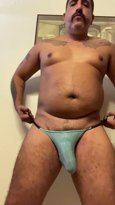 Come and worship daddy’s body. #sebastianrio #biguncutcock #veinycock #bbbh #pozcock #pozproud #pozdaddy