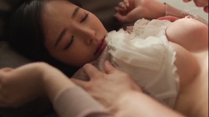 大家に調教される女子大生 https://t.co/5nh1zO5QUH