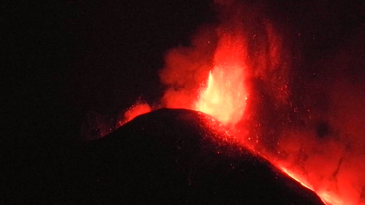 Boris Behncke (@etnaboris) on Twitter photo 2021-02-21 02:53:39 An incredibily powerful episode of lava fountaining (paroxysm) at Etna this night, 20-21 February 2021. Lava fountains exceeding 1000 m in height. This is the most beautiful volcano on Earth. An incredibily powerful episode of lava fountaining (paroxysm) at Etna this night, 20-21 February 2021. Lava fountains exceeding 1000 m in height. This is the most beautiful volcano on Earth.