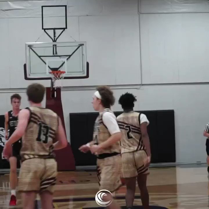 2022 Jaden Penberthy (Hart) 6’6” has added great size in the time off. One of the most well rounded basketball players I’ve been able to coach. Complete winner. No brainer Division 1 player @wceua @RyanSilver1 https://t.co/QYCXQYVpbV