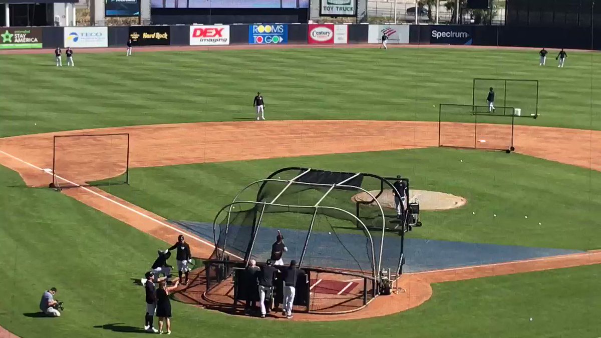 RT @_BigSteve89: I could watch Dj LeMahieu hit all the time and it’ll never be boring https://t.co/dHAk8Lv0K0