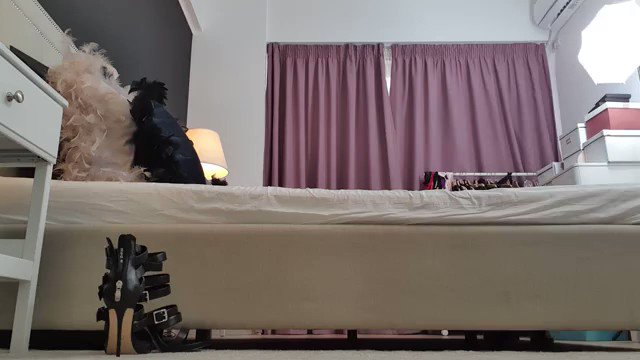 Model - Goddess Anna Katz boots