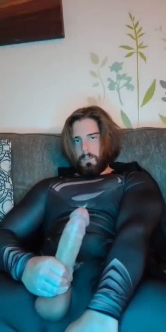 THE BIGGEST COCK EVER? @jay_55k show us his GIANT HARD COCK & Cum a Lot??
.
https://t.co/WTGROWxTcF
