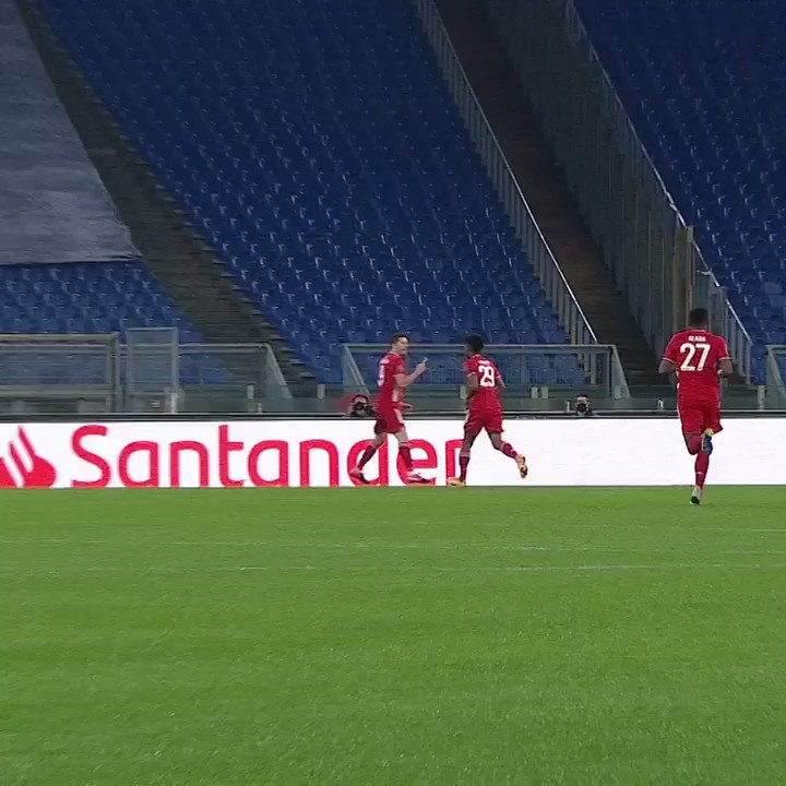 🥇 Robert Lewandowski takes Player of the Week after becoming the third-top scorer in #UCL history! 👏👏👏
@FTBSantander | #UCLPOTW https://t.co/pj5i38itOn