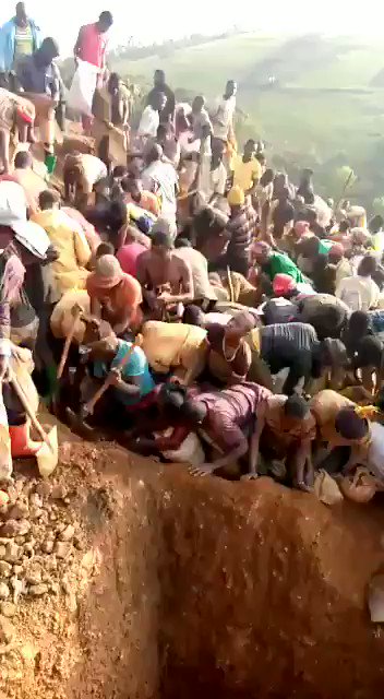 Cpg Chris Groenewald On Twitter Eastern Drc South Kivu Villagers Has Discovered A Treasure Mountain The Soil Is 90 Gold The Whole Mountain Is Gold Its Like Eldorado The Land Of Gold People