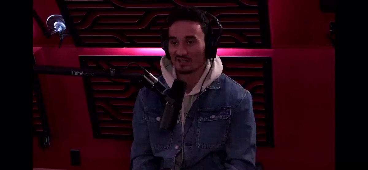 How's the man @BlessedMMA gonna' name drop me on @JoeRogan's JRE? This is fucking madness. https://t.co/kqG92bBqdk