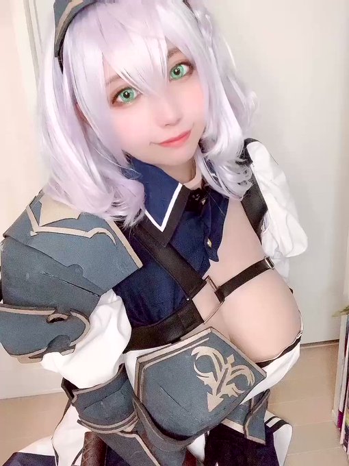 コスプレイヤー花村きりのTwitter動画2