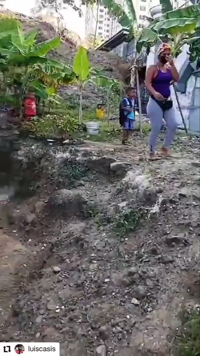 Los hijos no deben sufrir los errores cometidos por sus padres, estos 8 niños no tienen Tv , celular ni tablet para empezar el año escolar,
https://t.co/FM592ii6zR. https://t.co/faeLZO2rMU