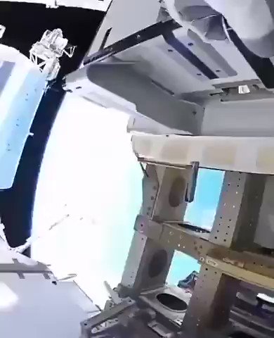 Take a moment ๐
Credit: @NASA via @AvatarDomy
@chboursin @mvollmer1 @NevilleGaunt @DrJDrooghaag @Dahl_Consult @Hana_ElSayyed @MargaretSiegien @PawlowskiMario @JeroenBartelse @CurieuxExplorer @kalydeoo @fogle_shane @WSWMUC @DigitalColmer @HaroldSinnott @ShiCooks @JoannMoretti https://t.co/EWm1VbgKgp