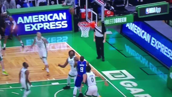 Candace Parker said Jusuf Nurkic had 39 dropped on him the other night, or that he dropped 39 on someone.
Ummmm, Nurkic has been OUT for a while. WTF was that??? https://t.co/1Ob0tNhzWm