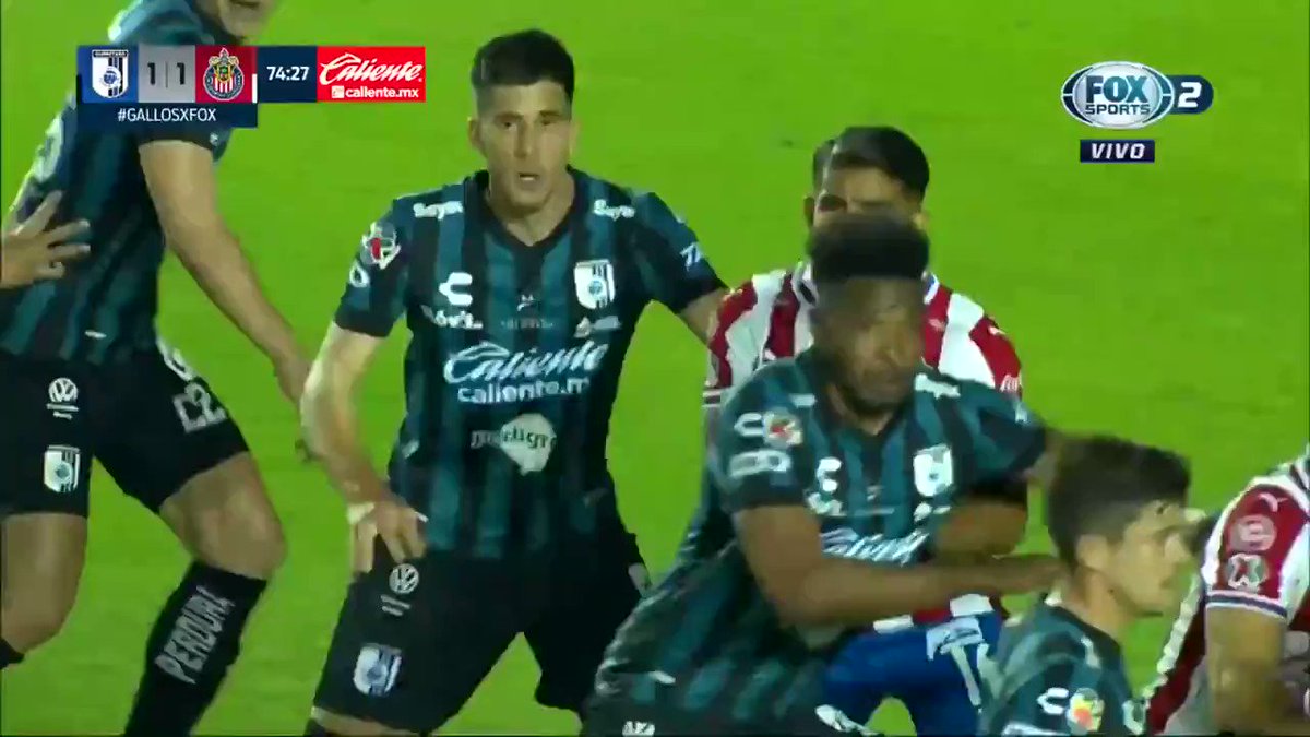 ¡LOS GALLOS TOMAN LA DELANTERA! 🐓
Gran cabezazo de Kevin Ramírez 🔥
@Club_Queretaro 2 - 1 #Chivas l #Guard1anes2021 l J9
Métele a la #LigaMx en https://t.co/ePBeOP0rVP ➡️ https://t.co/ec4ZBTIacS
#MásAcciónMásDiversión #ApuestaPorLaLigaMX https://t.co/bODCgZ5LnL