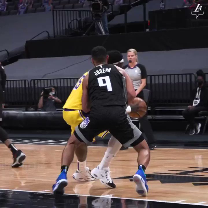 @SLAMonline's photo on Trezz