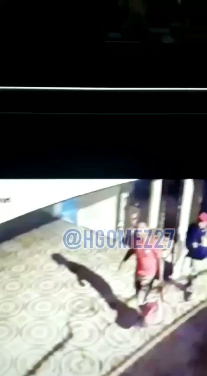 Two men robbed the home of the late former Major League Baseball player Tony Fernández, in Arroyo Hondo, D.R., destroyed the house and took valuables, including his World Series and All-Star Games rings.
https://t.co/UiJqchAmw3