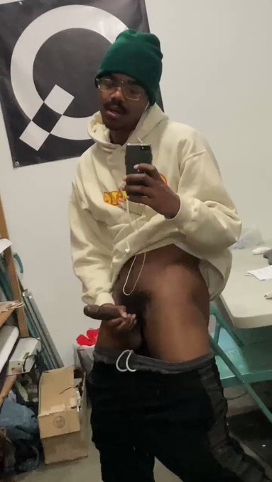 Muhsturd’s pics and videos