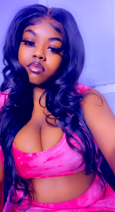 get on your knees for me. https://t.co/dxr3ChVfiv