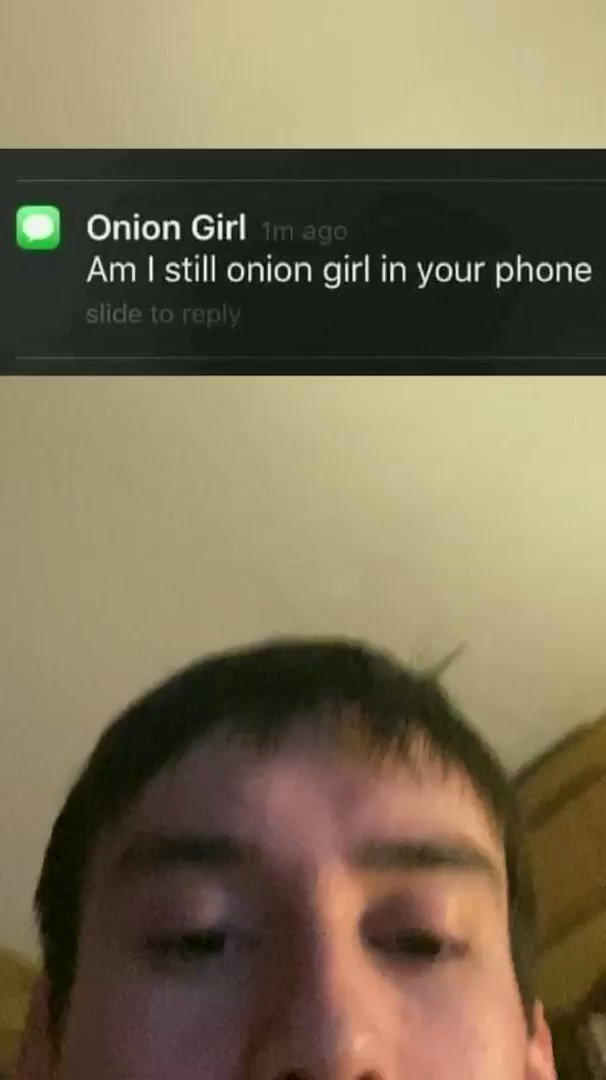 Jacob Collier (@jacobcollier) on Twitter photo 2021-03-07 22:52:38 Onion girl Onion girl